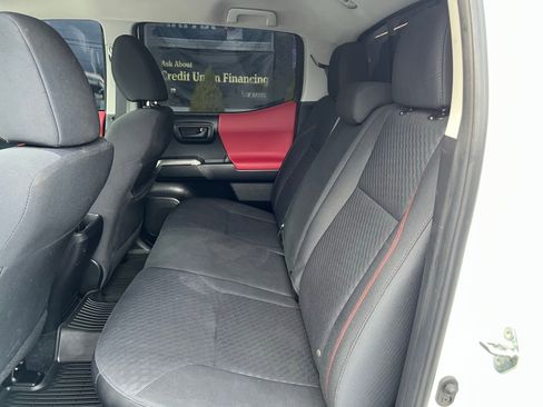 Used 2020 Toyota Tacoma SR5 image 26