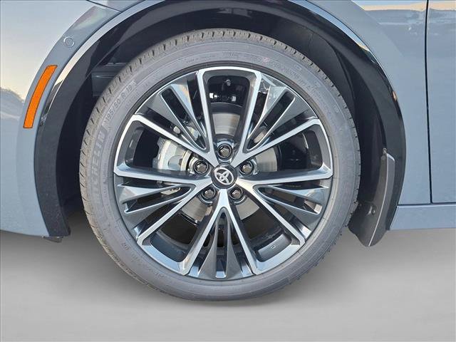 New 2027 Toyota Prius Limited w/ Limited Premium Package FWD image 10