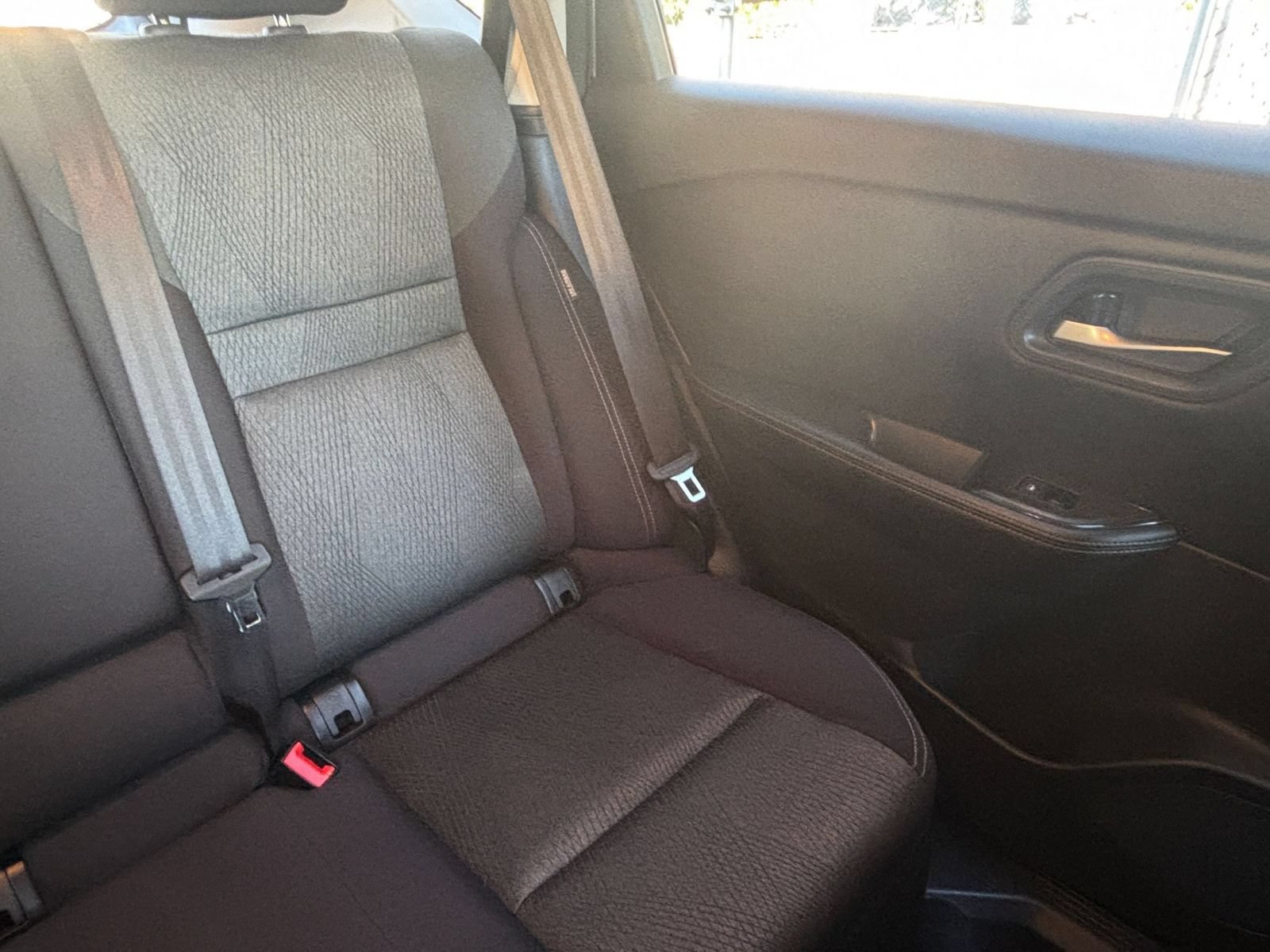 Used 2025 Nissan Rogue SV AWD/4WD image 36