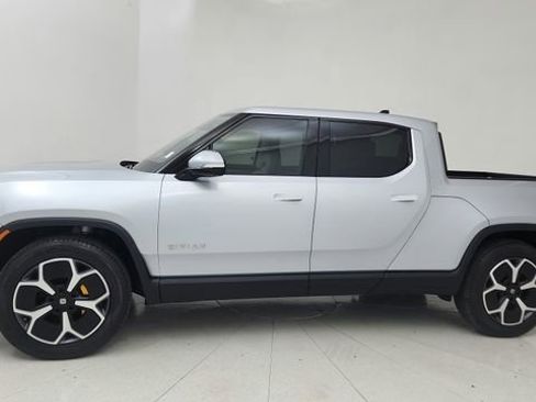 Used 2023 Rivian R1T Adventure image 28