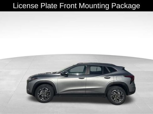 Used 2024 Chevrolet Trax LT w/ Driver Confidence Package image 5