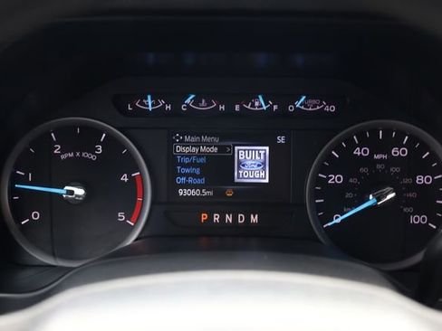 Used 2021 Ford F250 XLT w/ FX4 Off-Road Package image 16