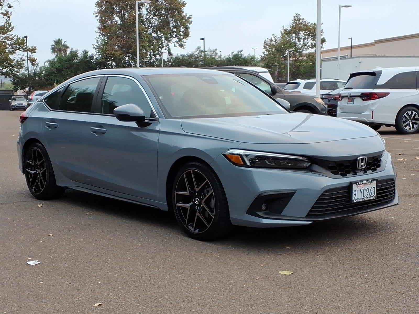 Used 2024 Honda Civic Sport Touring image 3