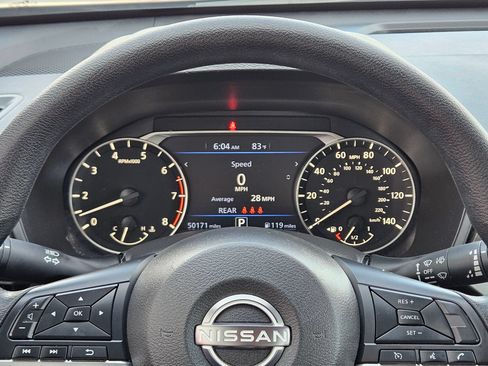 Used 2025 Nissan Altima 2.5 SV FWD image 16