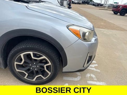 Used 2016 Subaru Crosstrek 2.0i Limited w/ Popular Package #2 AWD/4WD image 4