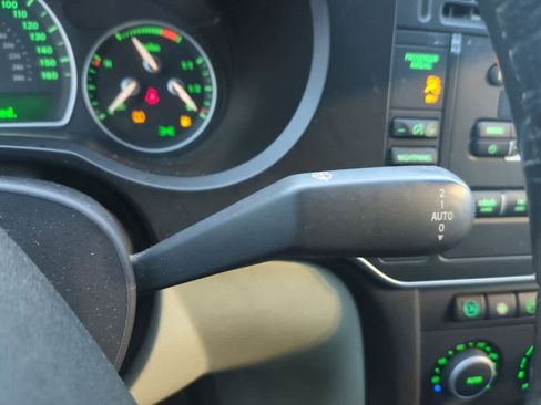 Used 2008 Saab 9-3 2.0T w/ Moonroof Package image 26