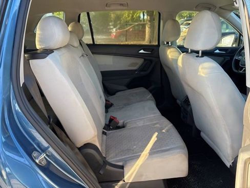 Used 2020 Volkswagen Tiguan S image 8