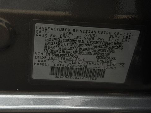 Used 2025 Nissan Versa SV FWD image 29