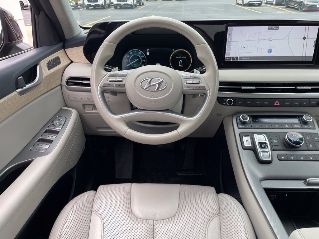 Used 2023 Hyundai Palisade Limited AWD/4WD image 13