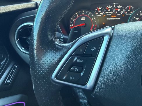 Used 2016 Chevrolet Camaro LT image 21