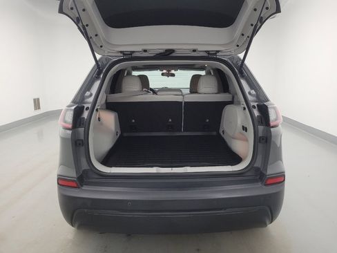 Used 2020 Jeep Cherokee Latitude Plus FWD image 29
