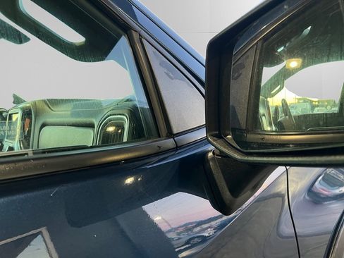 Used 2019 Chevrolet Silverado 1500 LT image 12