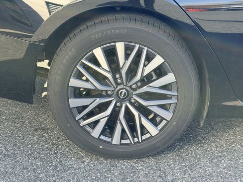 Used 2024 Nissan Altima 2.5 SV image 26