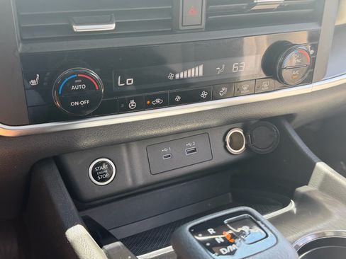Certified 2023 Nissan Rogue SV w/ SV Premium B Package FWD image 26