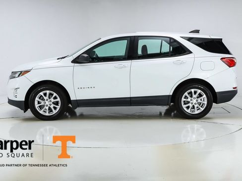Used 2018 Chevrolet Equinox LS FWD image 2