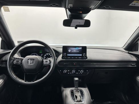 Certified 2025 Honda HR-V Sport image 17
