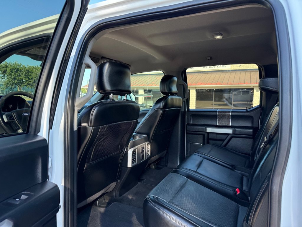 Used 2017 Ford F250 Lariat w/ Lariat Value Package AWD/4WD image 18