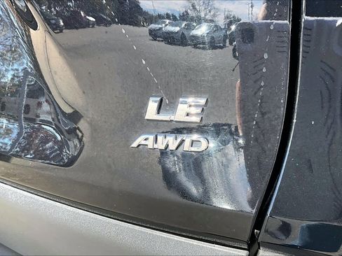 Certified 2021 Toyota RAV4 LE image 9