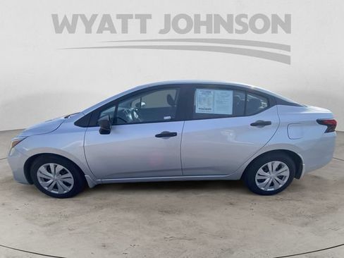 Used 2024 Nissan Versa S w/ Trunk Package FWD image 4