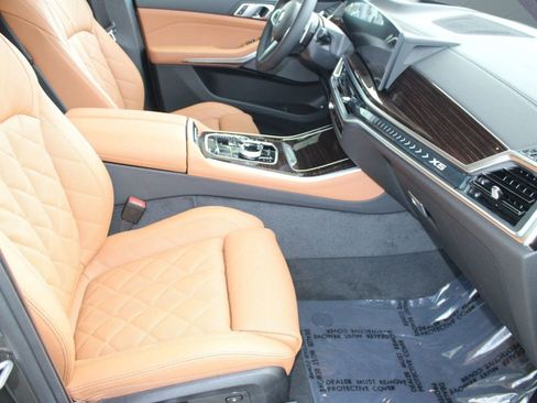 New 2026 BMW X5 xDrive50e image 34