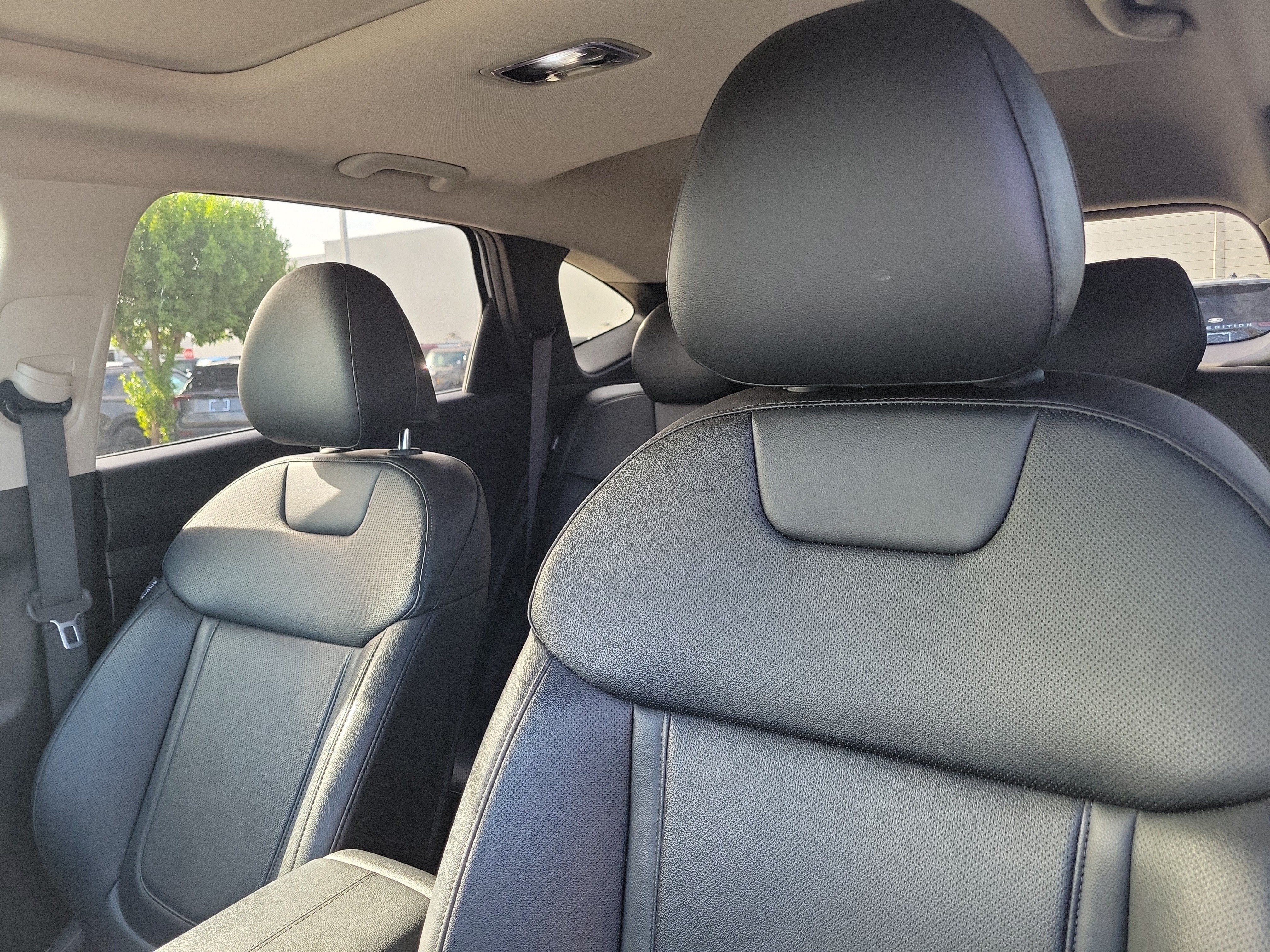 Used 2025 Hyundai Tucson SEL FWD image 13