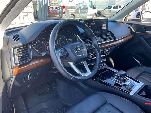 Used 2023 Audi Q5 2.0T Premium image 16