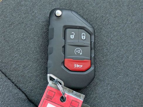 New 2026 Jeep Gladiator Sport image 28