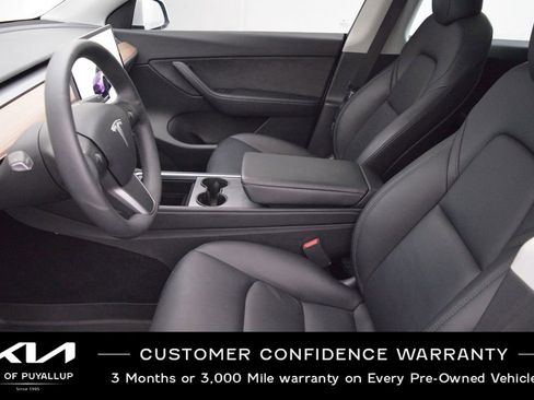 Used 2022 Tesla Model Y Performance image 10