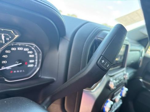Used 2020 GMC Sierra 1500 Elevation w/ Elevation Value Package AWD/4WD image 24
