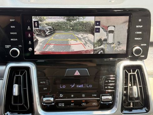 Used 2022 Kia Sorento SX Prestige AWD/4WD image 15