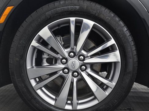 Certified 2025 Cadillac XT5 Premium Luxury image 8