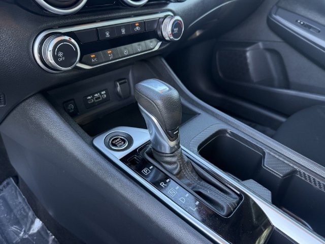 Used 2024 Nissan Sentra SV FWD image 27
