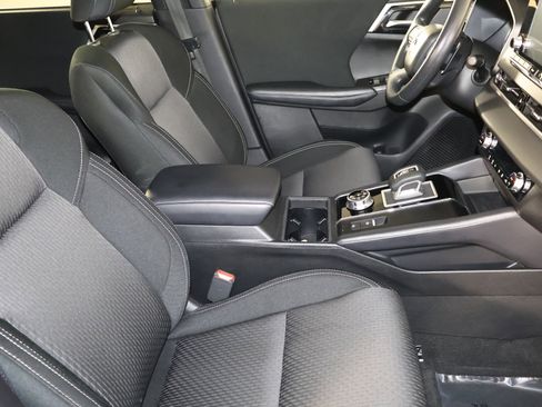 Used 2024 Mitsubishi Outlander ES image 40