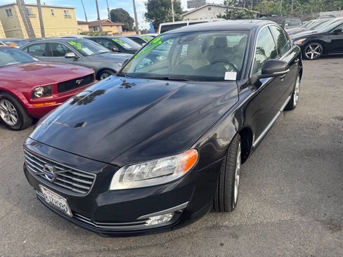 Used 2016 Volvo S80 T5 w/ Convenience Package image 2