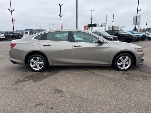 Used 2024 Chevrolet Malibu LT image 13