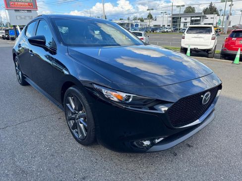 Used 2022 MAZDA MAZDA3 s FWD image 3