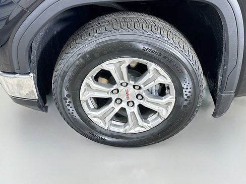 Used 2025 GMC Sierra 1500 SLT RWD image 8
