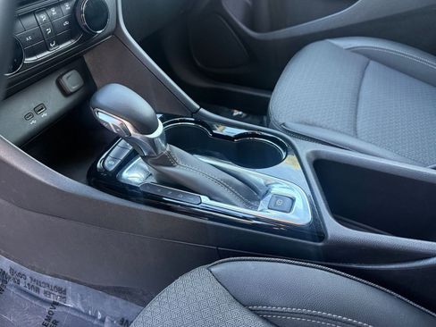 Used 2025 Buick Encore GX Preferred image 37