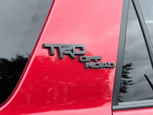 Used 2021 Toyota 4Runner TRD Off-Road Premium w/ Moonroof Package AWD/4WD image 26