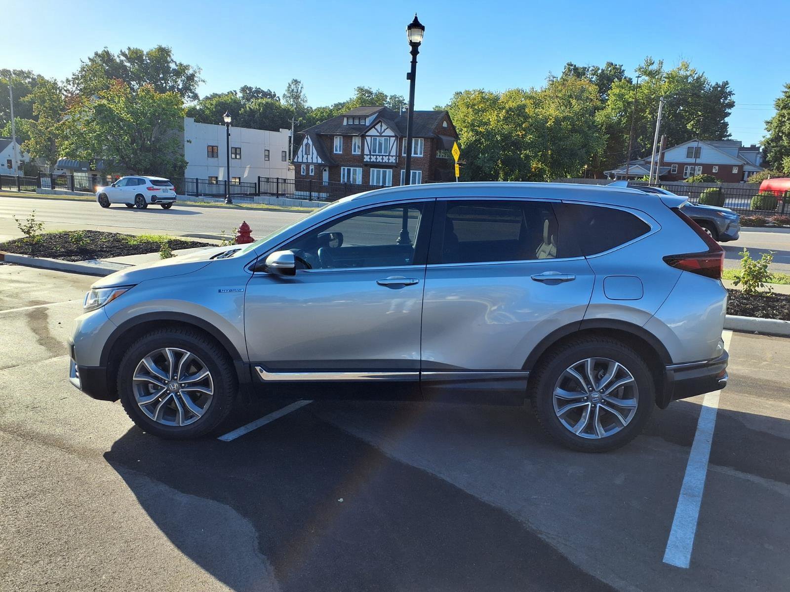 Used 2020 Honda CR-V Touring image 30