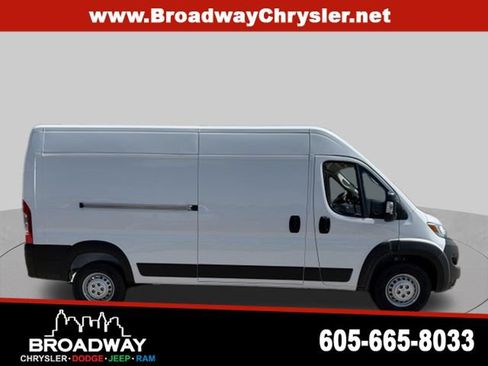 New 2026 RAM ProMaster 2500 w/ Convenience Group FWD image 5