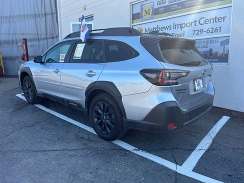 Used 2024 Subaru Outback Onyx Edition AWD/4WD image 3