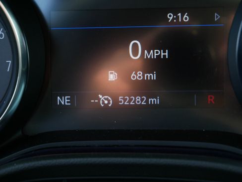 Used 2023 Buick Encore GX Preferred w/ Cold Weather Comfort Package FWD image 33