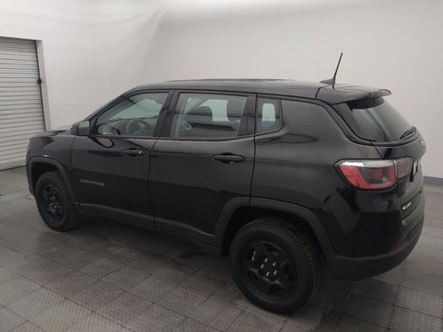 Used 2020 Jeep Compass Sport AWD/4WD image 3