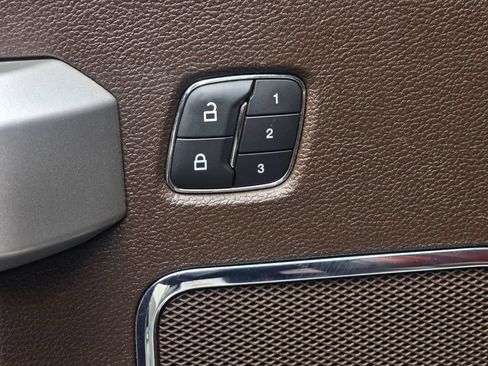 Used 2019 Ford F350 King Ranch w/ King Ranch Ultimate Package AWD/4WD image 26