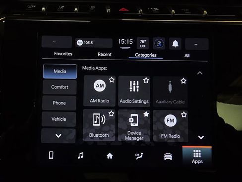 Used 2024 Jeep Grand Cherokee Laredo AWD/4WD image 19