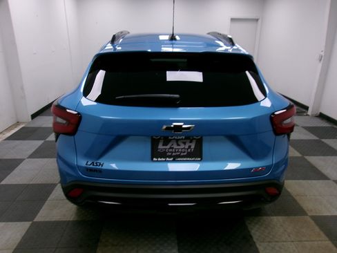 Used 2026 Chevrolet Trax RS w/ Sunroof Package FWD image 5