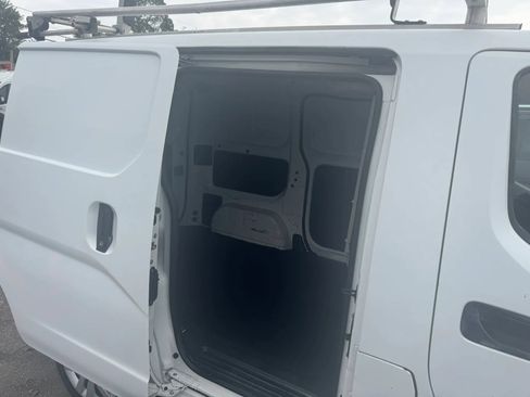 Used 2017 Nissan NV200 SV w/ Technology Package FWD image 16