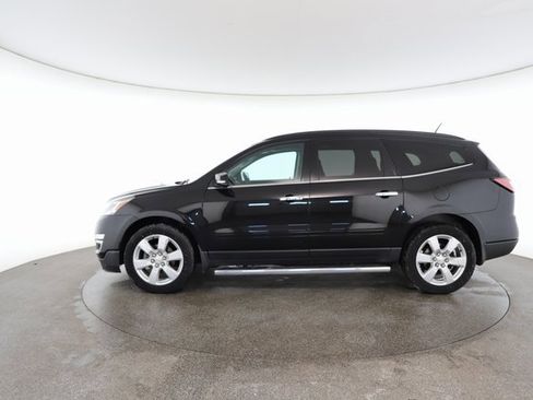 Used 2016 Chevrolet Traverse LT w/ Style and Technology Package image 6