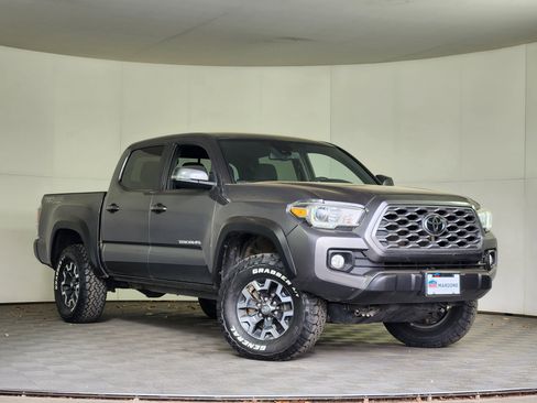 Used 2021 Toyota Tacoma TRD Off-Road image 1